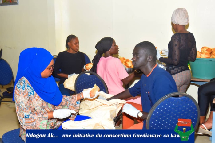 Wakhinane Nimzatt : Le maire Racine Talla initie le débat autour du développement local et de la citoyenneté des jeunes Wakhinane Nimzatt : Le maire Racine Talla initie le débat autour du développement local et de la citoyenneté des jeunes