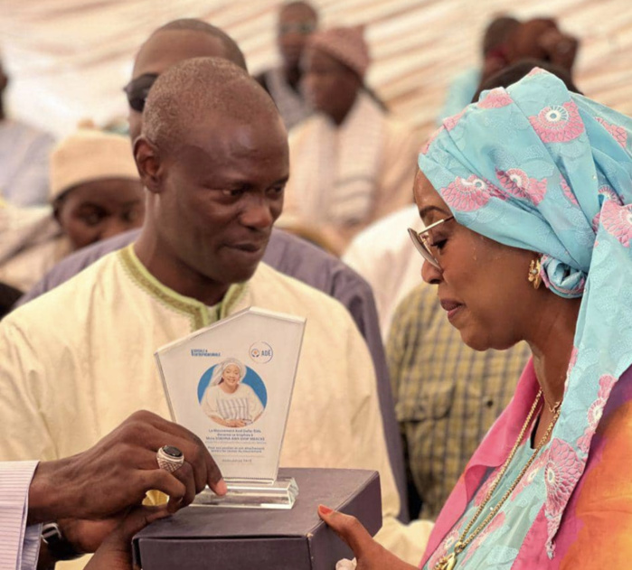 (PHOTOS) MBACKÉ - Mme Mbacké Sokhna Awa Diop, ministre conseillère à la Présidence, marraine de l’édition 2023 de la journée sociale et entrepreneuriale (PHOTOS) MBACKÉ - Mme Mbacké Sokhna Awa Diop, ministre conseillère à la Présidence, marraine de l’édition 2023 de la journée sociale et entrepreneuriale