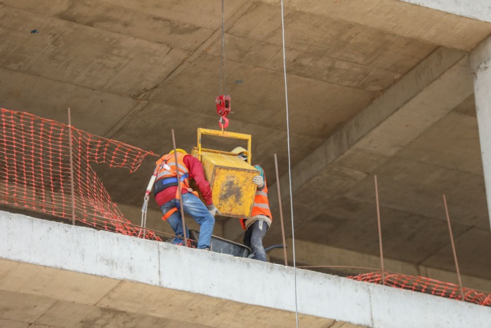 Santé: Le chef de l’Etat a effectué ce matin une visite de chantier à la future polyclinique de l’hôpital principal de Dakar Santé: Le chef de l’Etat a effectué ce matin une visite de chantier à la future polyclinique de l’hôpital principal de Dakar