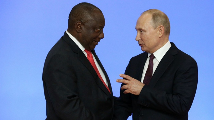 Le mandat d'arrêt contre Poutine nous met "des bâtons dans les roues", dit Pretoria Le mandat d'arrêt contre Poutine nous met "des bâtons dans les roues", dit Pretoria