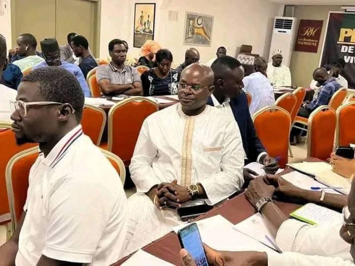 « Non au 3e mandat » : La plateforme des forces vives de la nation F24 voit le jour et annonce une grande mobilisation le 12 mai prochain « Non au 3e mandat » : La plateforme des forces vives de la nation F24 voit le jour et annonce une grande mobilisation le 12 mai prochain