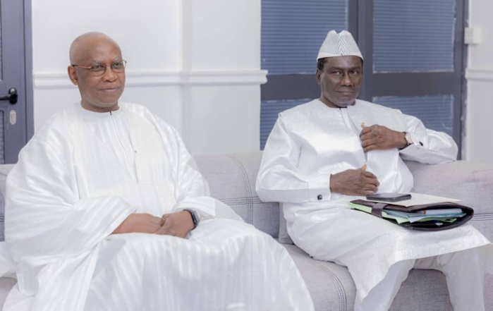 Condoléances : Le Président Macky Sall dépêche une délégation auprès de Assimi Goïta 