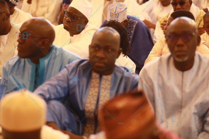 Korité 2023 : Les clichés des meilleurs moments de la prière à Massalikoul Djinane avec Youssou Ndour et Cie … (Photos)