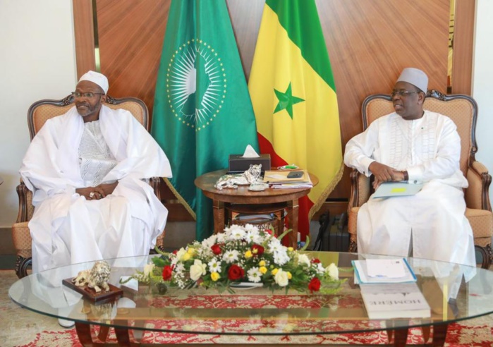 CULTURE - Les photos de Cheikh Ahmadou Bamba présentées au Chef de l’État et inscrites au patrimoine culturel national CULTURE - Les photos de Cheikh Ahmadou Bamba présentées au Chef de l’État et inscrites au patrimoine culturel national