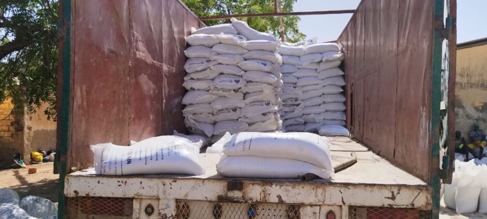 Kaolack / Mainlevée sur un total de 5.000 tonnes d'engrais : l'OCP-Sénégal reprend ses activités dans le Saloum et s'achemine vers une livraison en Gambie . Kaolack / Mainlevée sur un total de 5.000 tonnes d'engrais : l'OCP-Sénégal reprend ses activités dans le Saloum et s'achemine vers une livraison en Gambie .