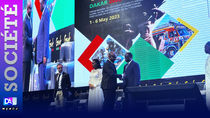 Macky Sall au maire de Dakar : « Barthélémy, je vois que ‘Yaa Ngui Doxal’- Je dirai à ton papa Jean Paul, que tu as bien travaillé »