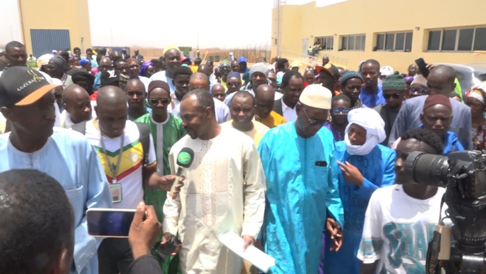 Autosuffisance en Viande : Le député et président de l'Union nationale des organisations d'éleveurs du Sénégal, Harona Gallo Bâ réceptionne 300 boeufs de race Guzera Autosuffisance en Viande : Le député et président de l'Union nationale des organisations d'éleveurs du Sénégal, Harona Gallo Bâ réceptionne 300 boeufs de race Guzera