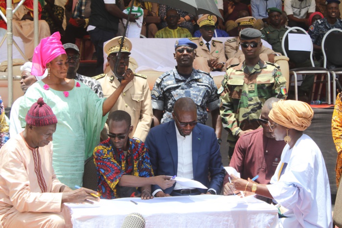 Crise armée en Casamance : Le camp de Diakaye dépose les armes et signe l’accord de paix