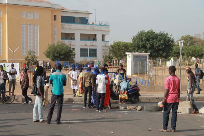 Université de Dakar : Les étudiants face aux forces de l’ordre…