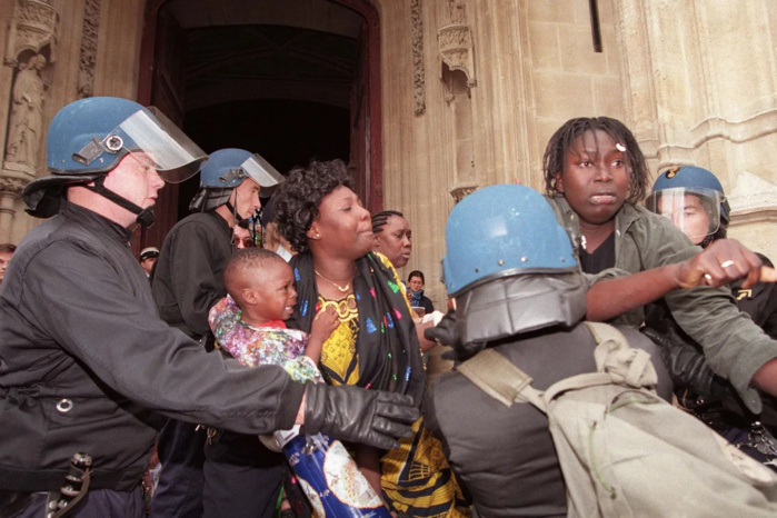 Hommage à Madjiguène Cissé  figure féminine emblématique des « SAINT- BERNARD » et  première porte parole de la coordination  nationale des sans papiers