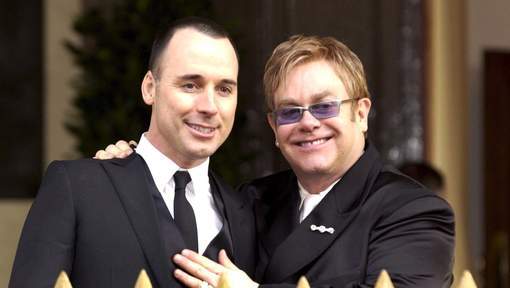 Elton John et David Furnish sont officiellement mariés