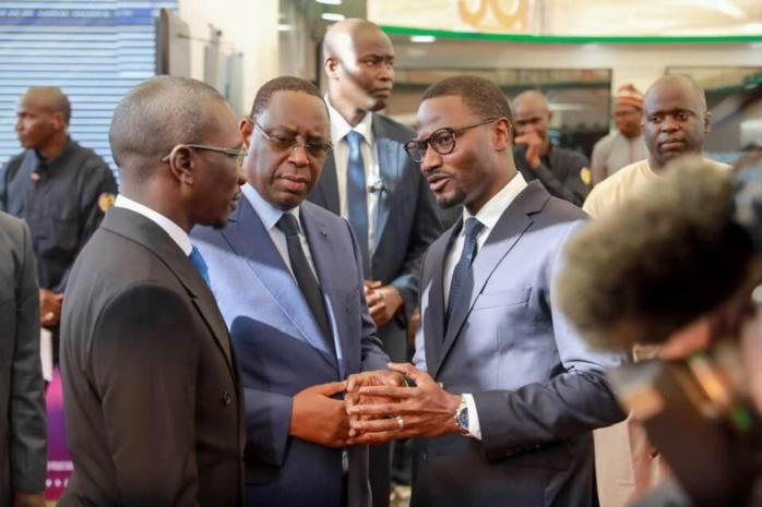 Semaine du numérique : Ousmane Sylla a présenté au chef de l’État les grandes réalisations sur la modernisation de Dakar Dem Dikk. Semaine du numérique : Ousmane Sylla a présenté au chef de l’État les grandes réalisations sur la modernisation de Dakar Dem Dikk.