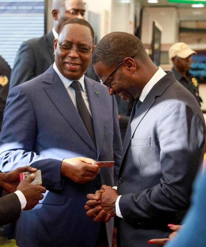 Semaine du numérique : Ousmane Sylla a présenté au chef de l’État les grandes réalisations sur la modernisation de Dakar Dem Dikk. Semaine du numérique : Ousmane Sylla a présenté au chef de l’État les grandes réalisations sur la modernisation de Dakar Dem Dikk.