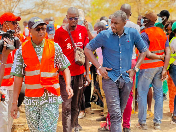 Mbao/Pèlerinage marial 2023 : Abdou K. Sall mobilise les jeunes pour nettoyer le foyer de charité, lieu de départ des 20.000 marcheurs Mbao/Pèlerinage marial 2023 : Abdou K. Sall mobilise les jeunes pour nettoyer le foyer de charité, lieu de départ des 20.000 marcheurs