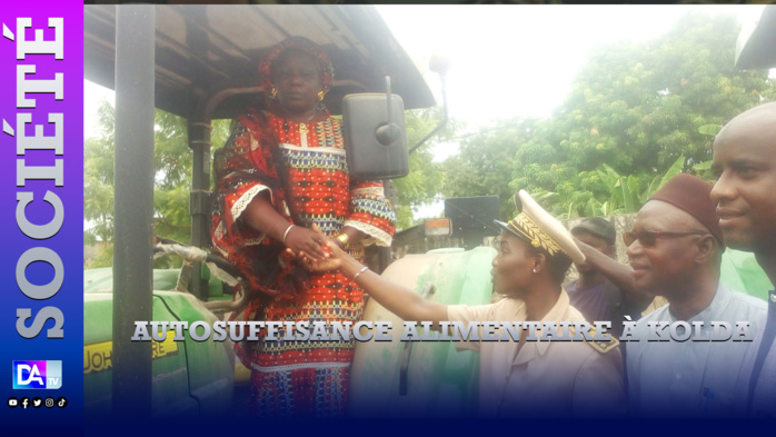Autosuffisance alimentaire à Kolda : le PAIS met à la disposition des groupements de femmes 8 tracteurs et 20 décortiqueuses de riz… Autosuffisance alimentaire à Kolda : le PAIS met à la disposition des groupements de femmes 8 tracteurs et 20 décortiqueuses de riz…