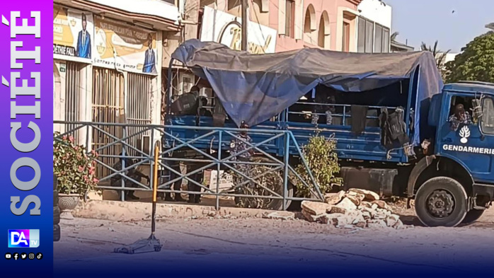 VDN: La permanence de Déthié Fall encore assiégée par les FDS VDN: La permanence de Déthié Fall encore assiégée par les FDS