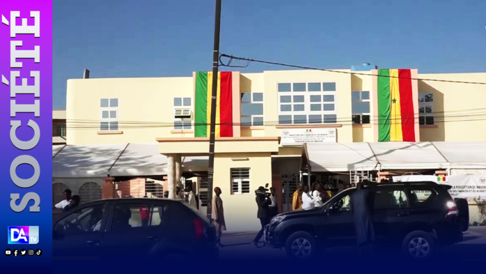 Manifestations/Le Trésor de Mbour caillassé par les manifestants... Manifestations/Le Trésor de Mbour caillassé par les manifestants...