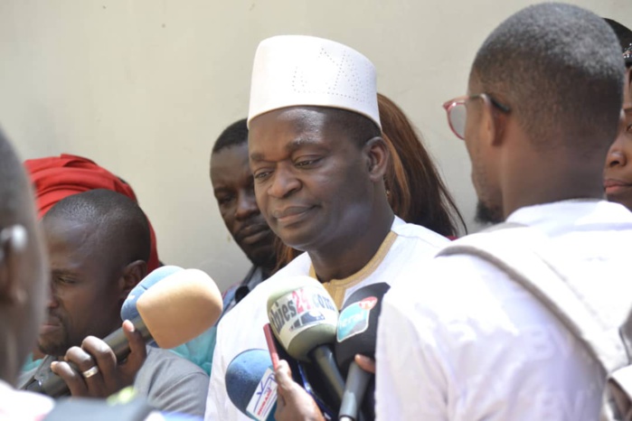 Alioune Sarr (CAP2024) lance un appel au calme et invite le Président Macky à s'éloigner des extrémismes de tous bords et de s'adresser à la nation Alioune Sarr (CAP2024) lance un appel au calme et invite le Président Macky à s'éloigner des extrémismes de tous bords et de s'adresser à la nation