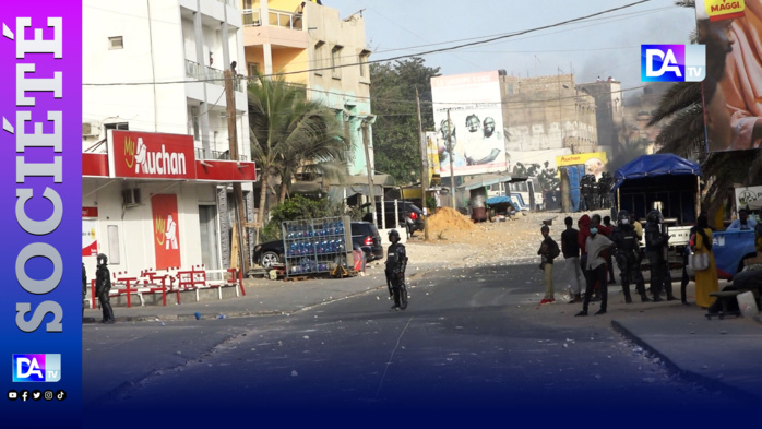 Manifestations au Sénégal: Le syndicat autonome des travailleurs du commerce apporte son soutien aux travailleurs du groupe Auchan Sénégal. Manifestations au Sénégal: Le syndicat autonome des travailleurs du commerce apporte son soutien aux travailleurs du groupe Auchan Sénégal.