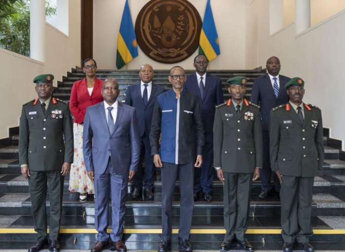 Le président du Rwanda procède à une vaste purge militaire Le président du Rwanda procède à une vaste purge militaire