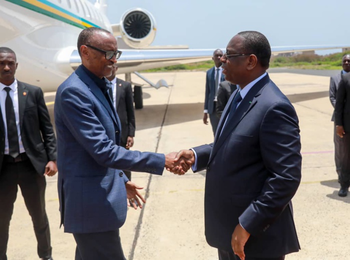 Sénégal-Rwanda: En escale en Dakar, Paul Kagame reçu par Macky SALL Sénégal-Rwanda: En escale en Dakar, Paul Kagame reçu par Macky SALL