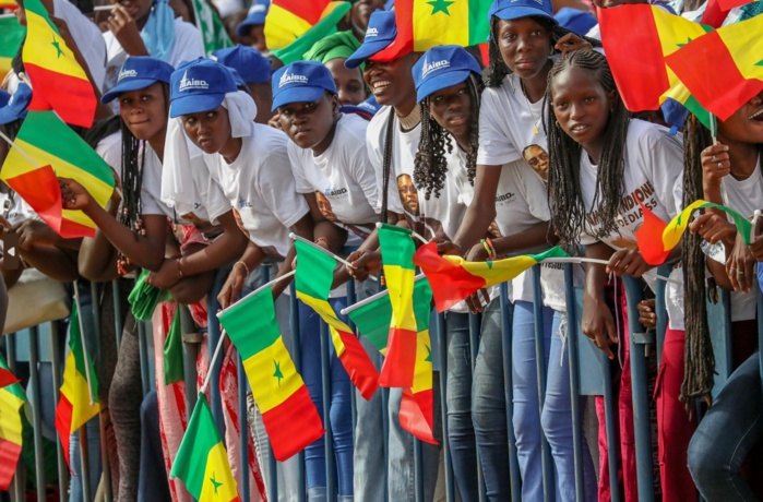 Cérémonie de réception du Terminus de la gare TER-AIBD: " De 15 trains à la première phase..., nous passerons à 22 trains dans la 2e phase...Notre ambition, c’est que le TER aille encore plus loin pour desservir d’autres localités"( Macky Sall)