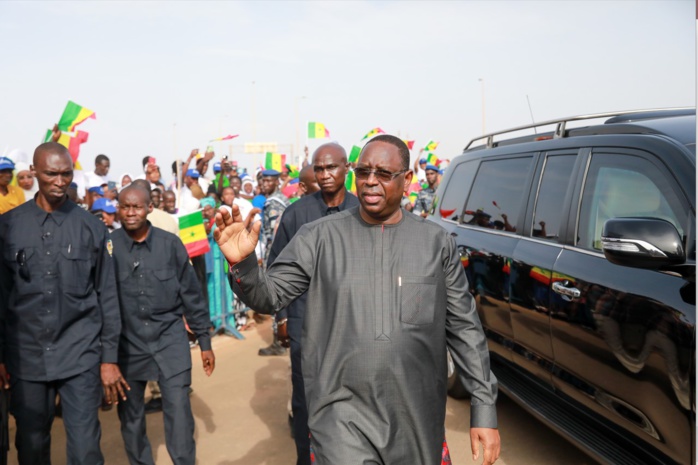 Cérémonie de réception du Terminus de la gare TER-AIBD: " De 15 trains à la première phase..., nous passerons à 22 trains dans la 2e phase...Notre ambition, c’est que le TER aille encore plus loin pour desservir d’autres localités"( Macky Sall) Cérémonie de réception du Terminus de la gare TER-AIBD: " De 15 trains à la première phase..., nous passerons à 22 trains dans la 2e phase...Notre ambition, c’est que le TER aille encore plus loin pour desservir d’autres localités"( Macky Sall)