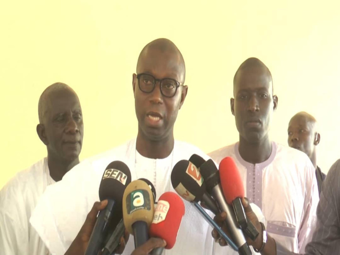 TOUBA - Le Professeur Daouda Ndiaye dans la cité pour informer le Khalife des Mourides de son ambition présidentielle et recueillir son ndigël TOUBA - Le Professeur Daouda Ndiaye dans la cité pour informer le Khalife des Mourides de son ambition présidentielle et recueillir son ndigël
