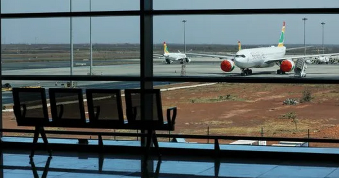 Trafic aérien trimestriel : Une dynamique soutenue avec des compagnies nationales assurant le quart du trafic passager sur l’aéroport AIBD et 15% du fret – Une croissance qui s’approche du volume d’avant crise Covid-19 Trafic aérien trimestriel : Une dynamique soutenue avec des compagnies nationales assurant le quart du trafic passager sur l’aéroport AIBD et 15% du fret – Une croissance qui s’approche du volume d’avant crise Covid-19