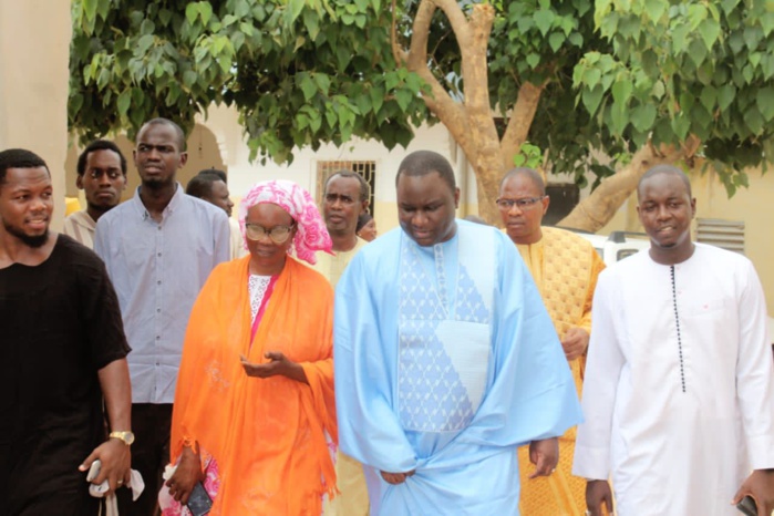 Ndiassane : Déthié Fall a présenté ses condoléances Ndiassane : Déthié Fall a présenté ses condoléances