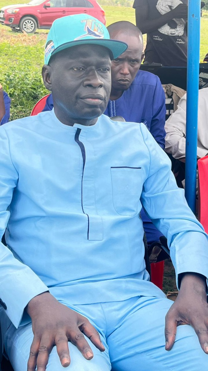 Ida Mouride / Parrain de la finale zonale : Mayacine Camara invite la jeunesse à être "des bâtisseurs de la paix et de la cohésion sociale." Ida Mouride / Parrain de la finale zonale : Mayacine Camara invite la jeunesse à être "des bâtisseurs de la paix et de la cohésion sociale."