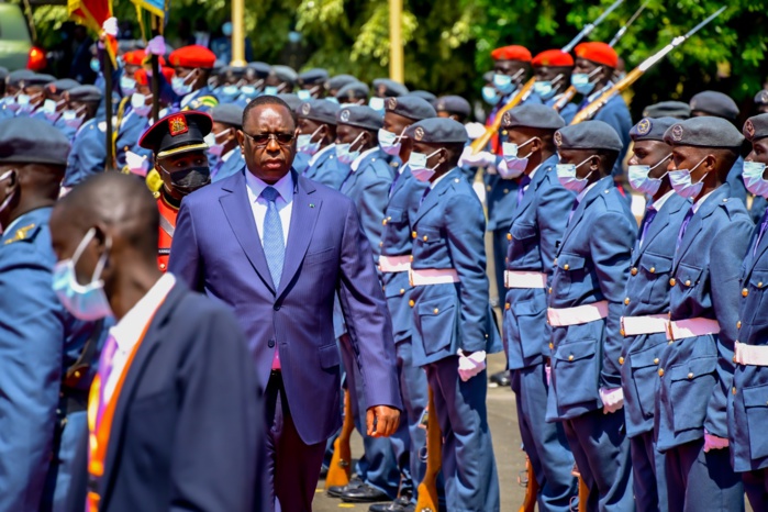Visite officielle en Ouganda : Le président Macky Sall et son homologue Ougandais réaffirment "leur ferme engagement à renforcer davantage les bonnes relations entre les deux pays." Visite officielle en Ouganda : Le président Macky Sall et son homologue Ougandais réaffirment "leur ferme engagement à renforcer davantage les bonnes relations entre les deux pays."