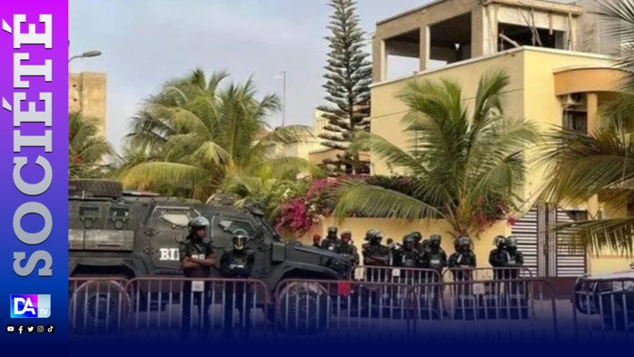 CITÉ KEUR GORGUI- Levée des barrières effective pour Sonko… À quel dessein ? Où se trouve le patron de Pastef ? CITÉ KEUR GORGUI- Levée des barrières effective pour Sonko… À quel dessein ? Où se trouve le patron de Pastef ?