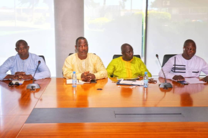 Rencontre sectorielle avec les élus de Kédougou : “Il reste énormément de choses à faire… Nous sommes soucieux de vos préoccupations!” (MITTD) Rencontre sectorielle avec les élus de Kédougou : “Il reste énormément de choses à faire… Nous sommes soucieux de vos préoccupations!” (MITTD)