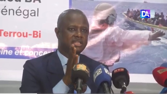 Immigration clandestine: « 672 personnes interpellées en 2021, 187 déférées et 85% de baisse par rapport à 2020 ( Antoine Félix Diome) Immigration clandestine: « 672 personnes interpellées en 2021, 187 déférées et 85% de baisse par rapport à 2020 ( Antoine Félix Diome)