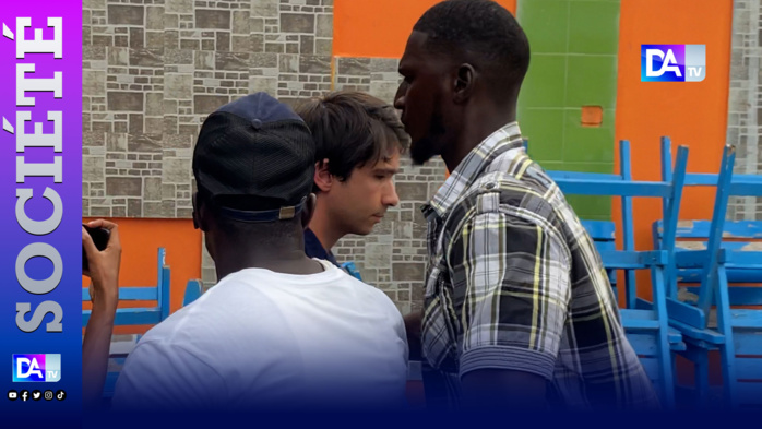 Sénégal : L'avocat Franco- espagnol Juan Branco dans les locaux de la DIC à Dakar ce dimanche 06 août à 00h50mn GMT Sénégal : L'avocat Franco- espagnol Juan Branco dans les locaux de la DIC à Dakar ce dimanche 06 août à 00h50mn GMT