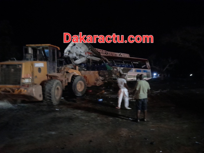 Accident à Gandiaye: 28 victimes dénombrées dont 2 morts et 5 blessés graves( Bilan provisoire). Accident à Gandiaye: 28 victimes dénombrées dont 2 morts et 5 blessés graves( Bilan provisoire).