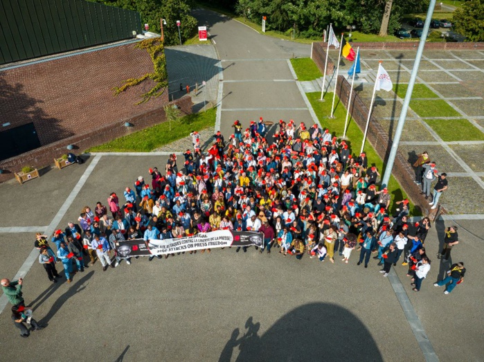 En assemblée à Bruxelles : les dirigeants d’Amnesty International demandent la libération de Pape Alé Niang. En assemblée à Bruxelles : les dirigeants d’Amnesty International demandent la libération de Pape Alé Niang.