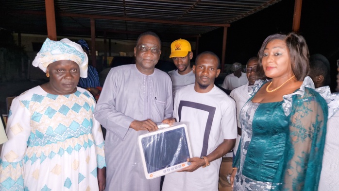 Podor: Le maire Racine Sy, sur fonds propre, renforce le centre de Santé Amadou Malick Gaye en équipements et rassure les populations Podor: Le maire Racine Sy, sur fonds propre, renforce le centre de Santé Amadou Malick Gaye en équipements et rassure les populations