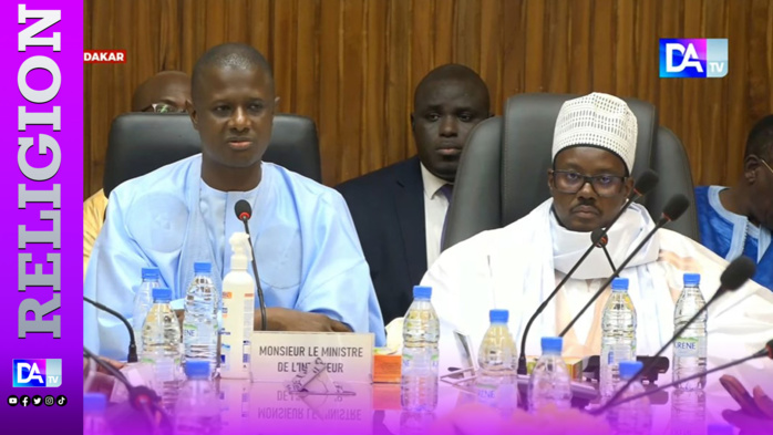 CRD/ Préparatifs du Grand Magal de Touba : En présence de Serigne Bassirou Abdou Khadr, le ministre de l’intérieur réunit les acteurs CRD/ Préparatifs du Grand Magal de Touba : En présence de Serigne Bassirou Abdou Khadr, le ministre de l’intérieur réunit les acteurs