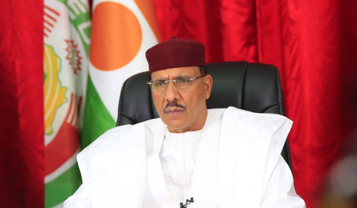Niger: le régime militaire veut "poursuivre" le président Bazoum pour "haute trahison"