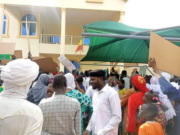 Attaque militaire de la CEDEAO au Niger : « le Président Macky Sall doit penser aux sénégalais vivants au Niger » (Marcheurs Sénégalais) Attaque militaire de la CEDEAO au Niger : « le Président Macky Sall doit penser aux sénégalais vivants au Niger » (Marcheurs Sénégalais)