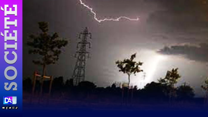 Koungheul : La foudre tue un homme et blesse 2 autres personnes à Darou Thiamène. Koungheul : La foudre tue un homme et blesse 2 autres personnes à Darou Thiamène.