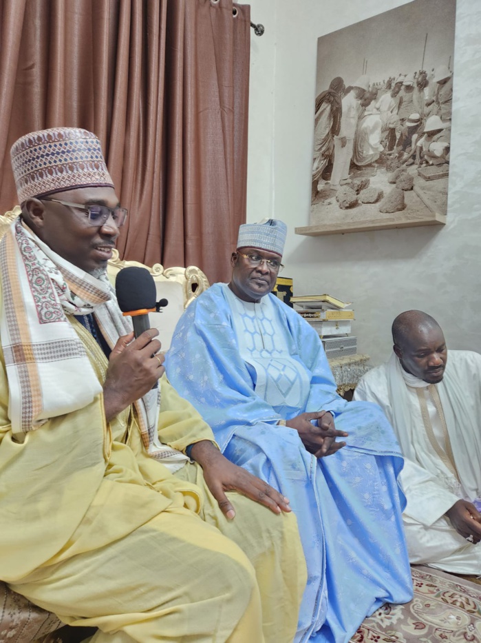 Magal de Touba : Le Khalife de Médina Baye dépêche une délégation dans la ville sainte et apporte sa contribution au Khalife Serigne Mountakha Bassirou Mbacké Magal de Touba : Le Khalife de Médina Baye dépêche une délégation dans la ville sainte et apporte sa contribution au Khalife Serigne Mountakha Bassirou Mbacké