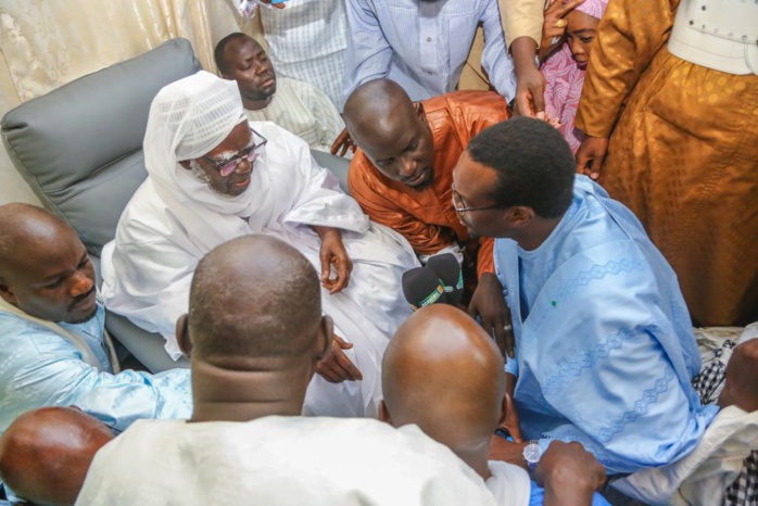Visite à Touba : Le Khalife général des mourides a prié pour Mamadou Kassé de la SICAP SA