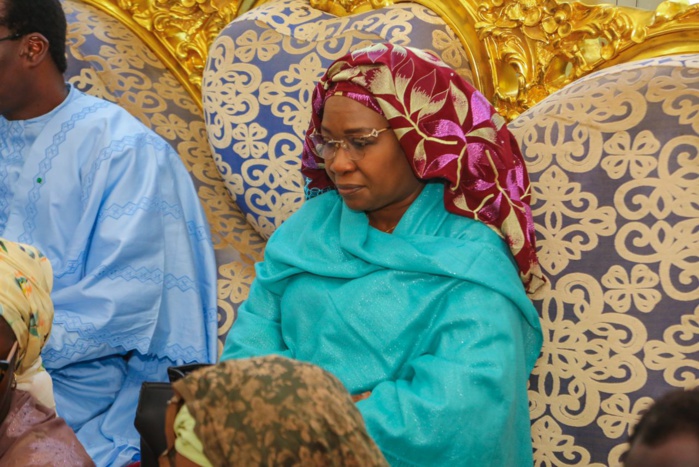 Visite à Touba : Le Khalife général des mourides a prié pour Mamadou Kassé de la SICAP SA Visite à Touba : Le Khalife général des mourides a prié pour Mamadou Kassé de la SICAP SA