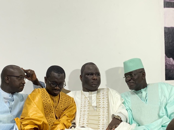 Magal de Touba: Une délégation de Yewwi Askan Wi reçue par le khalife Magal de Touba: Une délégation de Yewwi Askan Wi reçue par le khalife