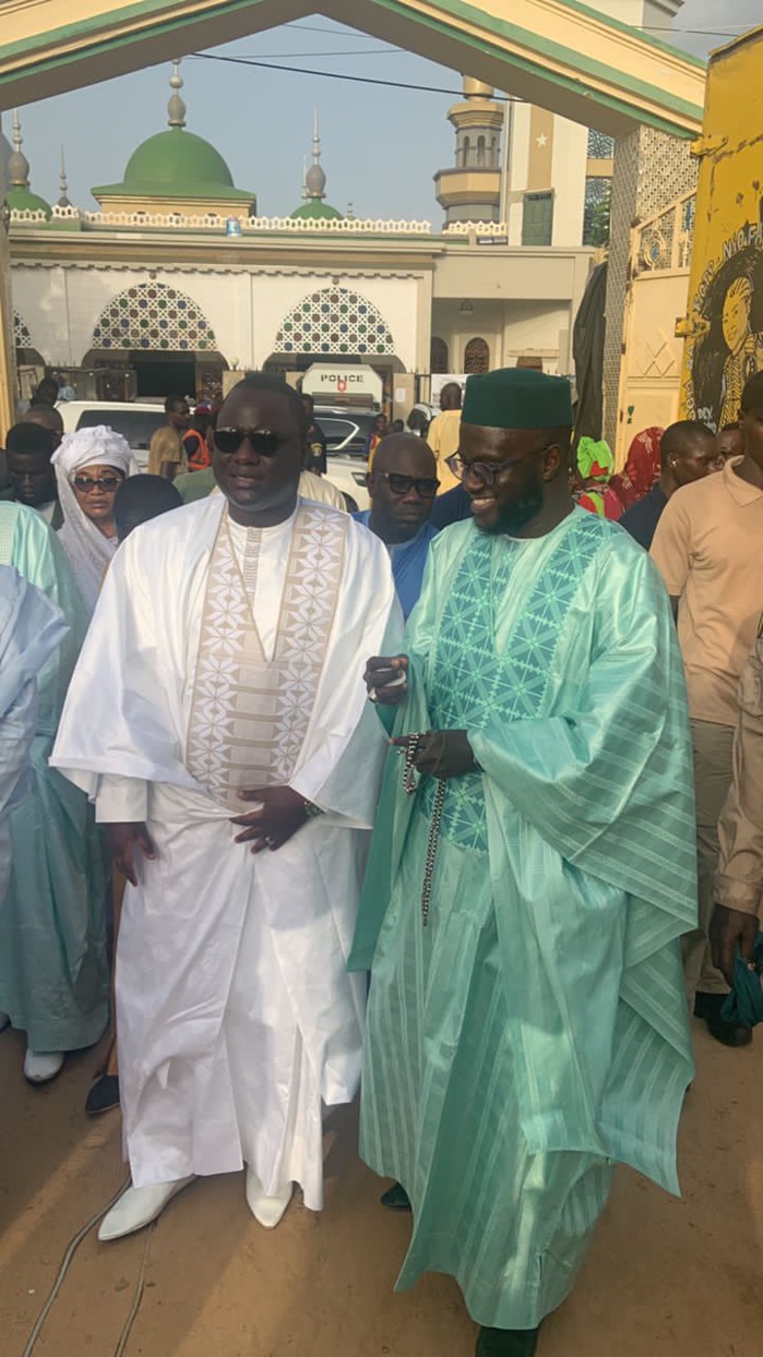 Magal de Touba: Une délégation de Yewwi Askan Wi reçue par le khalife Magal de Touba: Une délégation de Yewwi Askan Wi reçue par le khalife