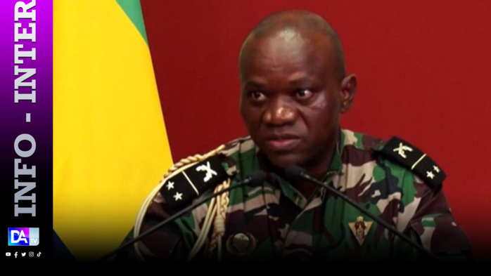 Putsch au Gabon: le général Oligui prête serment en tant que "président de la transition" Putsch au Gabon: le général Oligui prête serment en tant que "président de la transition"