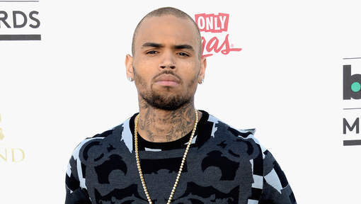 Rattrapé par son passé : Chris Brown n'a pas le droit d'entrer au Canada, ses concerts annulés  